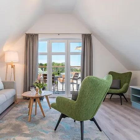 Westside Arthotel Apartment