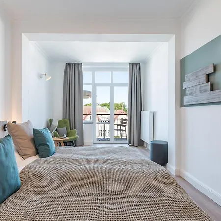 아파트 Westside Arthotel 4*