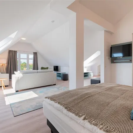 Apartmán Westside Arthotel 4*