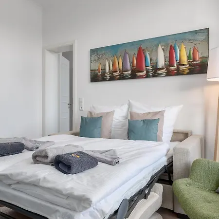 Westside Arthotel *