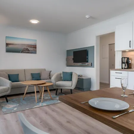 Westside Arthotel Apartment